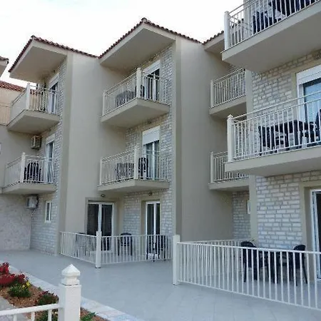 Hotell Pacifae Golden Village Kateleios