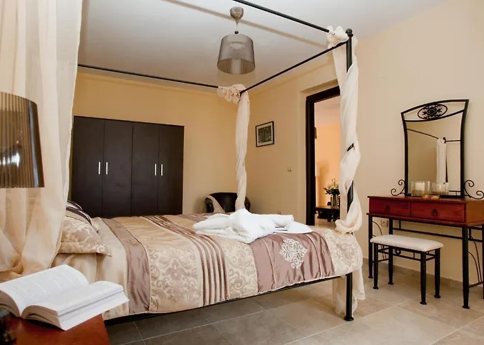 Pacifae Golden Village 3*